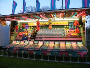 the-derby-at-night